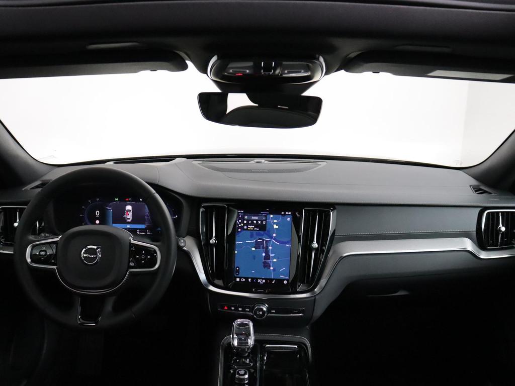 Volvo V60 2.0 T8 Plug-in hybrid AWD Onyx Black | Autopilot/A, Automaat, Gebruikt, Euro 6, 4 cilinders
