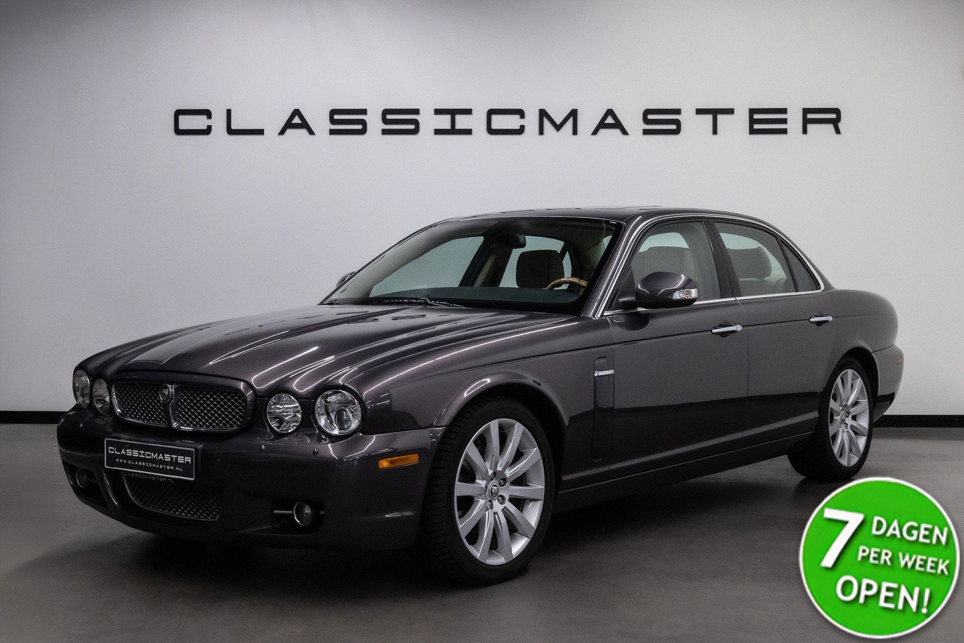 Jaguar XJ 3.5 V8 Executive YOUNGTIMER ! (bj 2007, automaat), Automaat, Achterwielaandrijving, Gebruikt, 258 pk