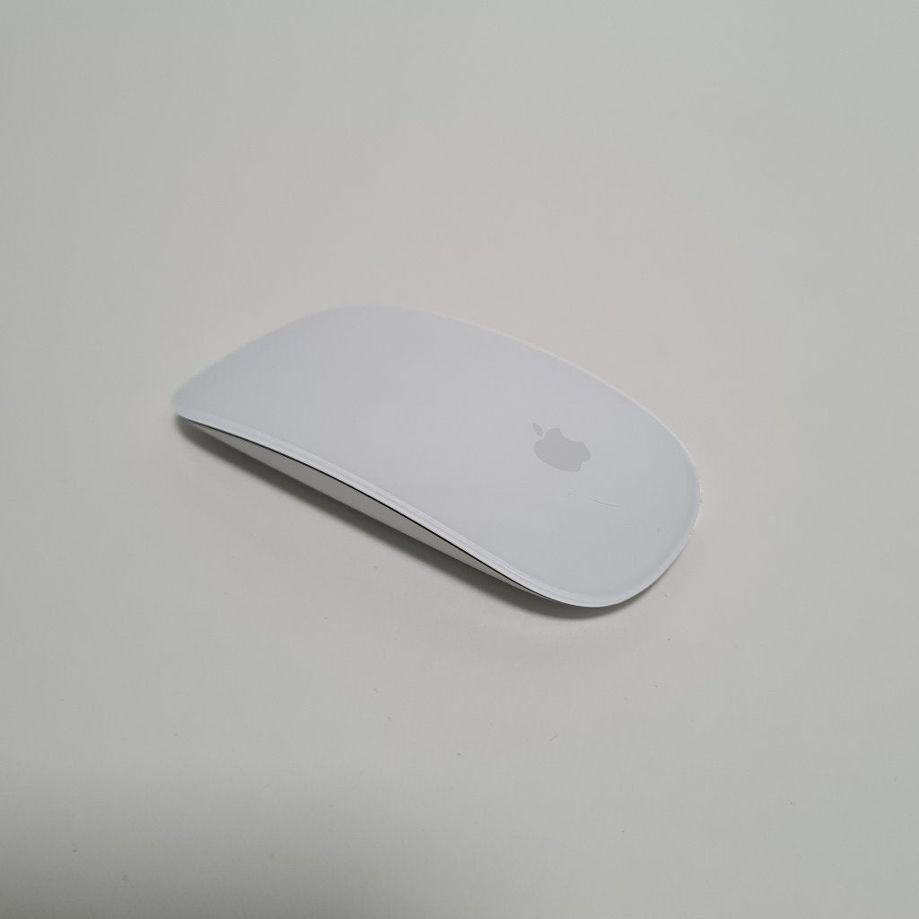 Apple Magic Mouse 2 Lightning, Computers en Software, Muis, Gebruikt, Ophalen of Verzenden, Draadloos