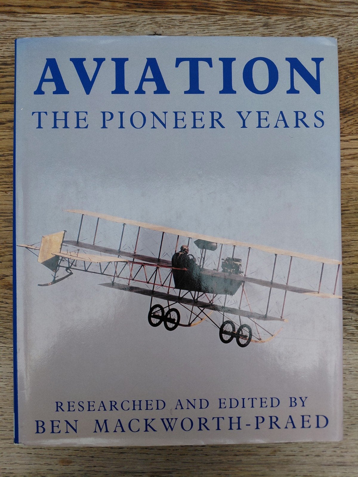 Boek Aviation The pioneer years, Ophalen of Verzenden, Zo goed als nieuw