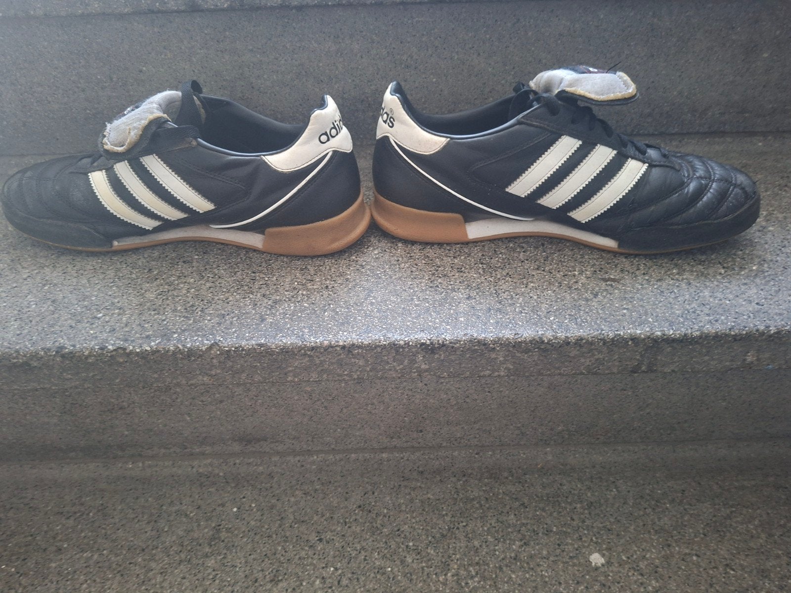 Adidas Kaiser 5  42,5 zaalvoetbalschoenen, Maat XS of kleiner, Ophalen of Verzenden, Gebruikt, Schoenen