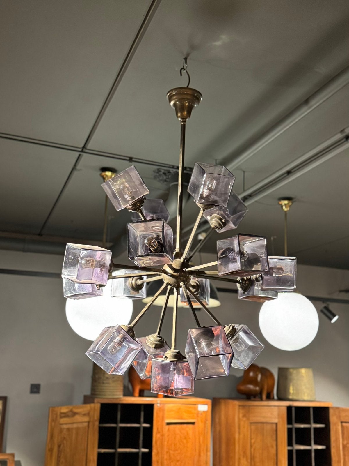 Vintage Sputnik hanglamp met paarse kappen en messing frame, Ophalen of Verzenden, Zo goed als nieuw