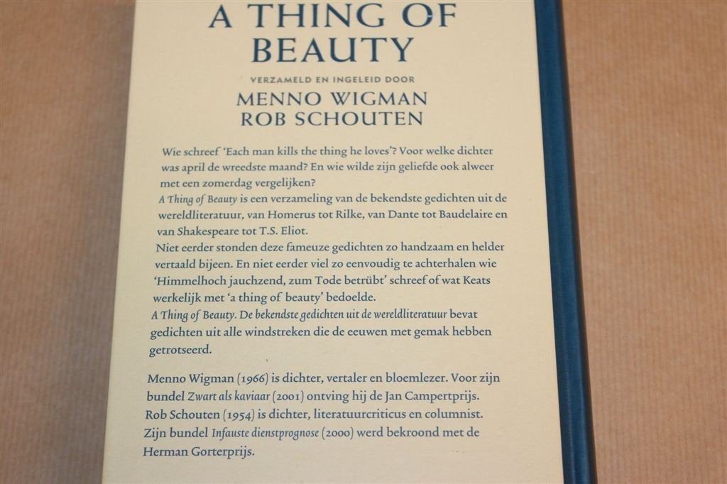 A Thing of Beauty — Wereldliteratuur, Tweetalig, 2005, Ophalen of Verzenden, Zo goed als nieuw