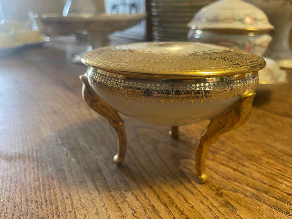 Antiek Limoge bonbonniere met helder gouden Decor, Ophalen of Verzenden