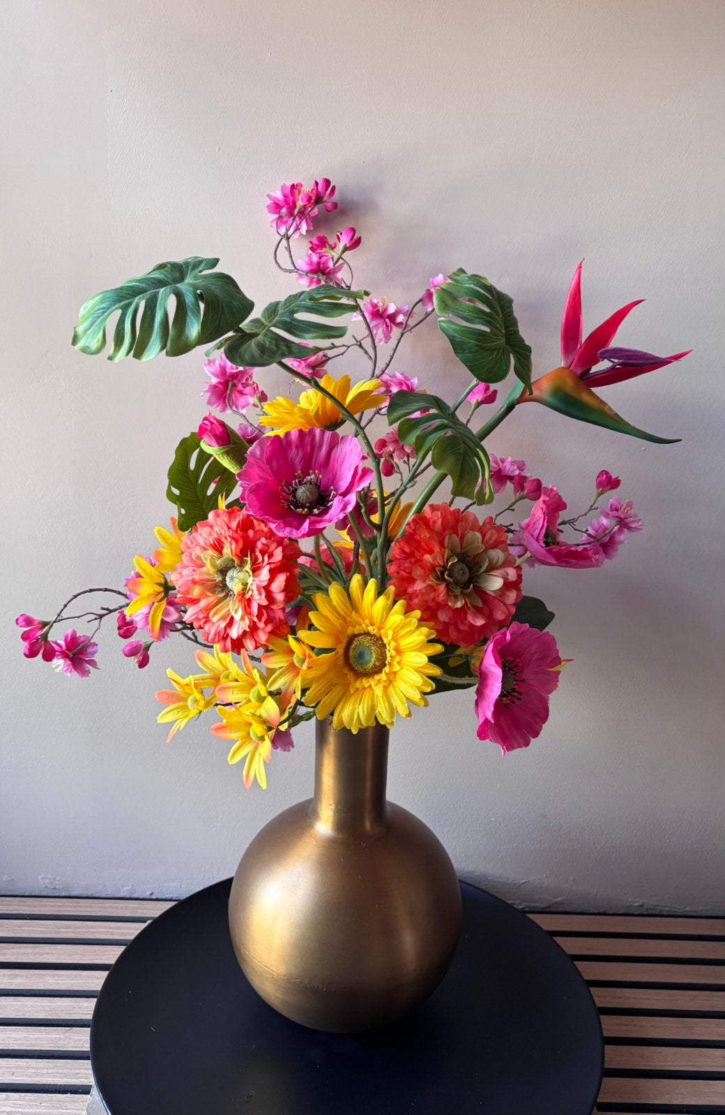 Nieuw! Tropisch gekleurd zijden bloemen boeket incl. Vaas, Binnen, 70 cm, Www.discountfashioncorner.nl, Ophalen of Verzenden