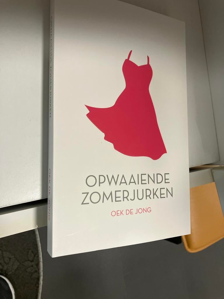 Opwaaiende Zomerjurken - Oek de Jong, Boeken, Ophalen of Verzenden, Nieuw