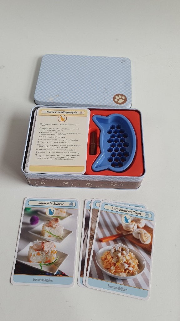 Kattensnoepjes en Maaltijden Zelf maken, recepten blik. 7B15, Ophalen of Verzenden, Kat
