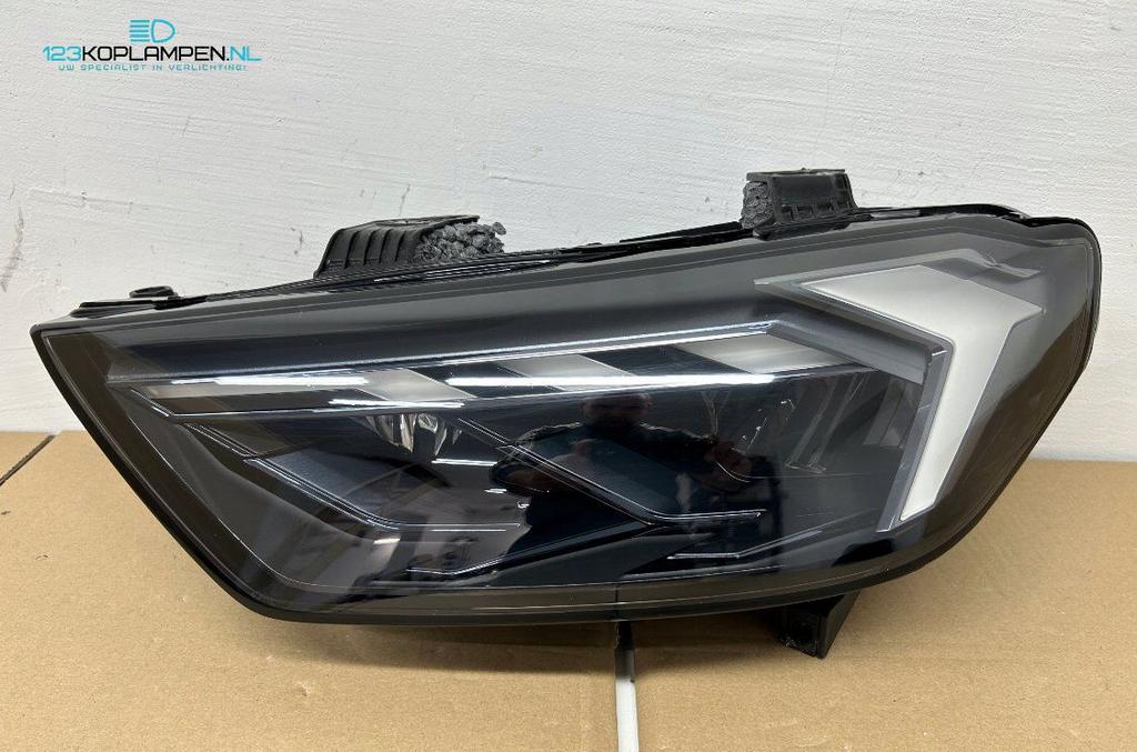 Audi A1 S1 82A Full led black shadow koplamp links