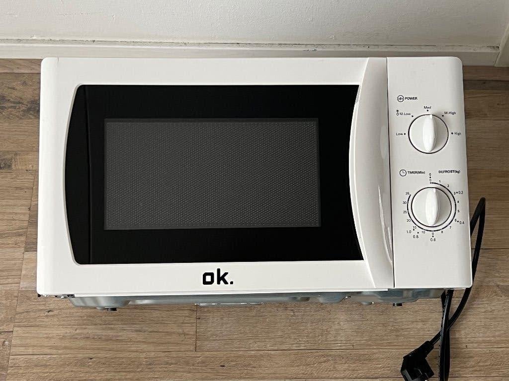 OK Magnetron, Witgoed en Apparatuur, Magnetrons, Crisp, Ophalen of Verzenden, Draaiplateau, Vrijstaand