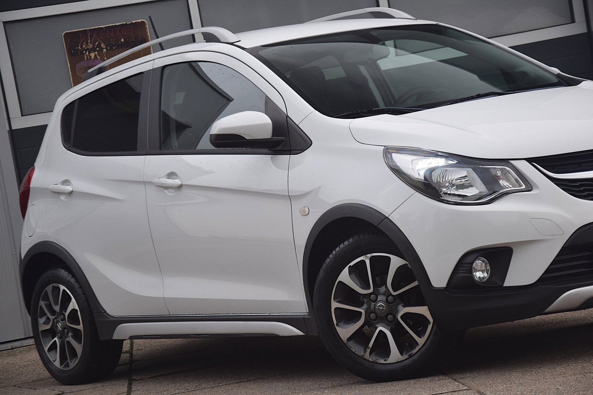 Opel KARL 1.0 Rocks Online Edition APPLE CARPLAY/STUURVERWAR, Auto's, Opel, Voorwielaandrijving, 839 kg, Stof, Gebruikt