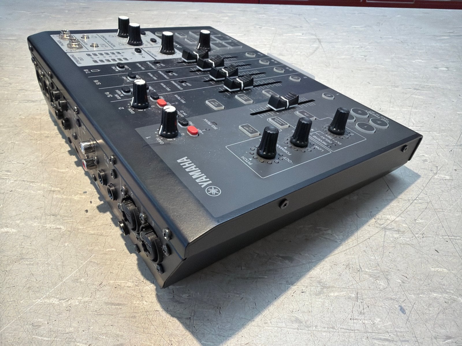 Yamaha AG08 Mengpaneel - Zo goed als nieuw, Muziek en Instrumenten, Mengpanelen, Microfooningang, Zo goed als nieuw, 5 tot 10 kanalen