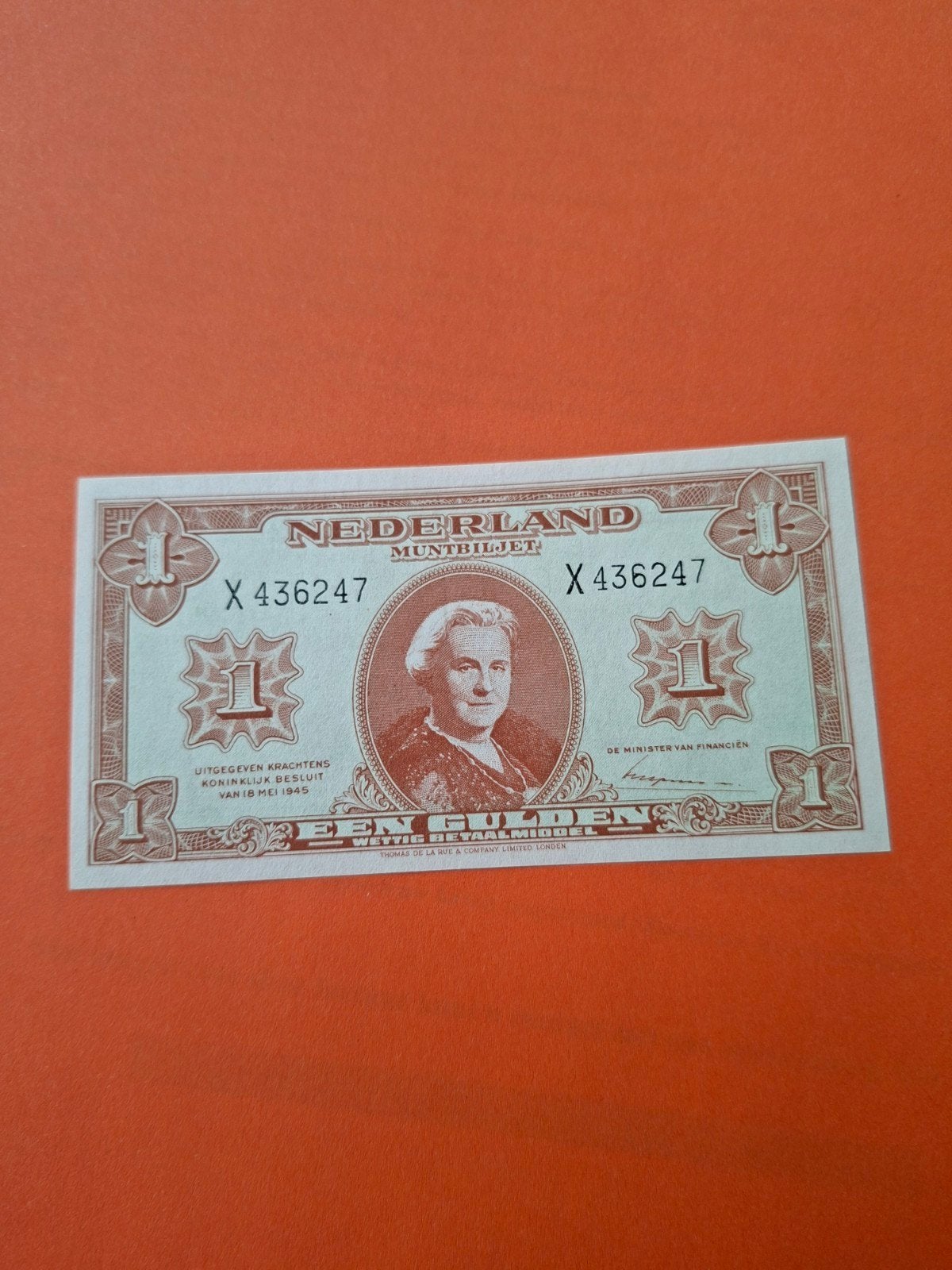1 gulden Wilhelmina uit 1943
in UNC
Serie nummer X 436247
NV, Ophalen of Verzenden, 1 gulden, Los biljet