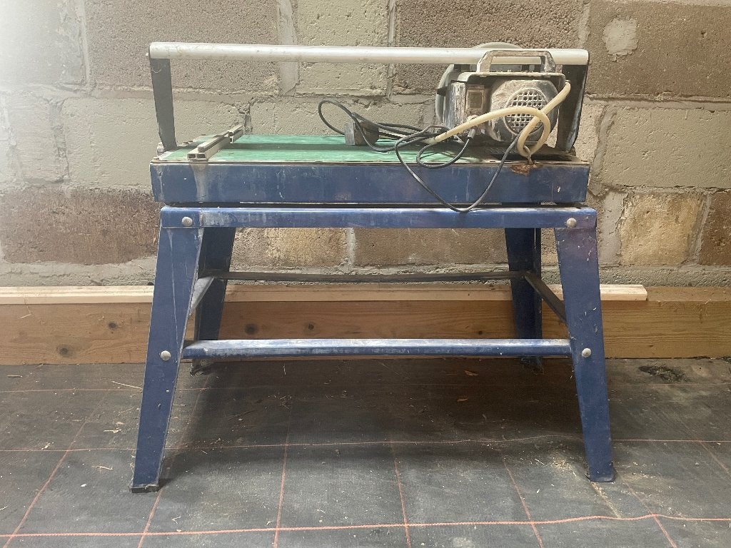 Tegelzaag, Ophalen, Minder dan 30 mm, Gebruikt, Cirkelzaag