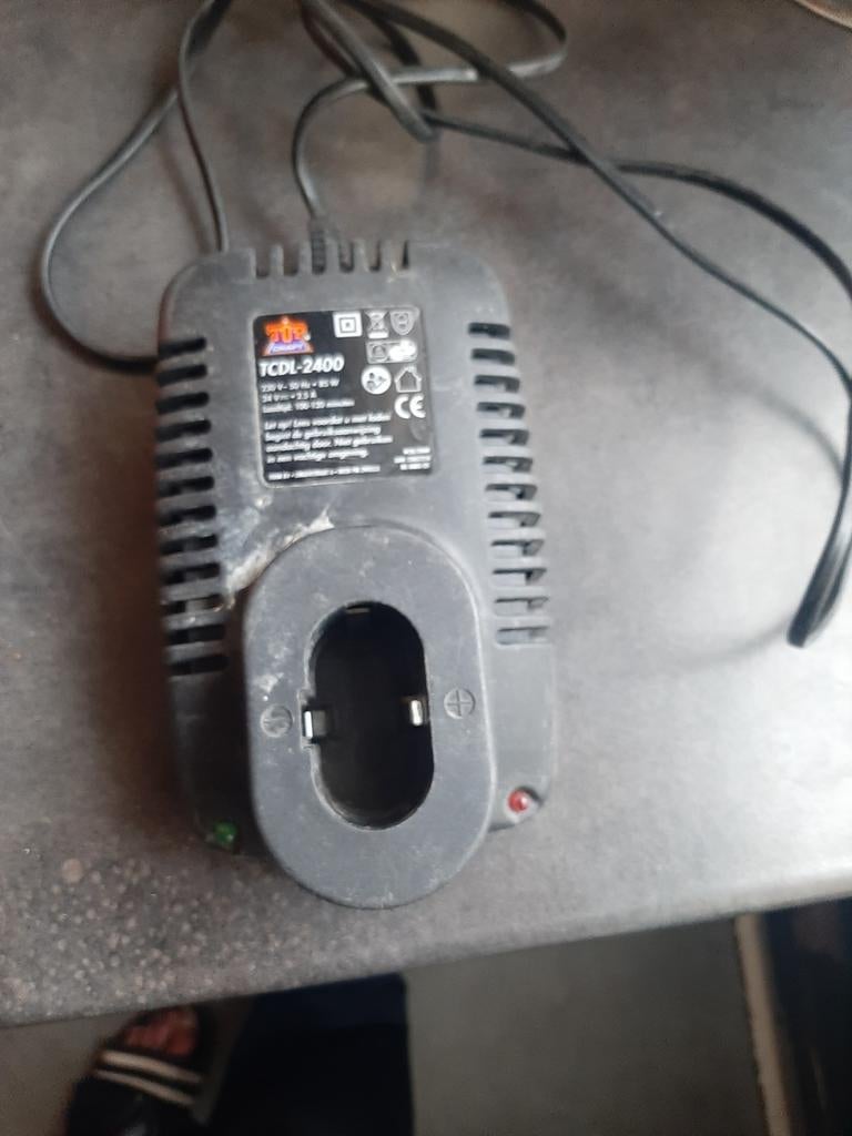 Top!  Oplader TCDL-2400, Ophalen of Verzenden
