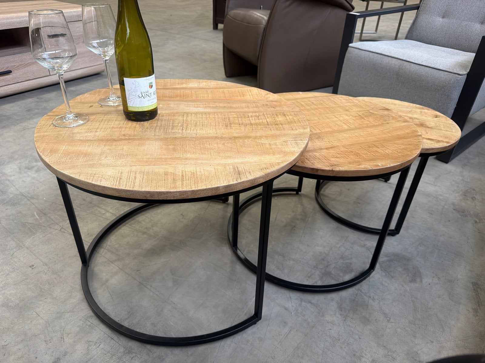 Set van 3 ronde salontafels - Mangohout en Metaal, Minder dan 45 cm, Gebruikt, Rond, Ophalen of Verzenden