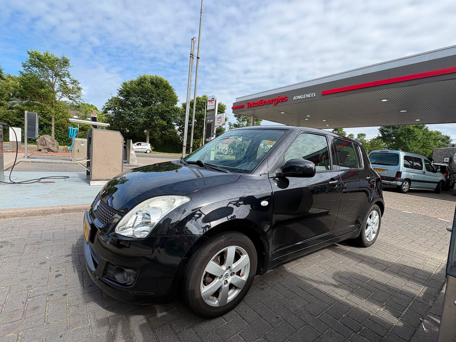 Suzuki Swift 1.3 5DRS 2009 Zwart (nieuwe APK!), Voorwielaandrijving, Stof, 40 €/maand, 400 kg