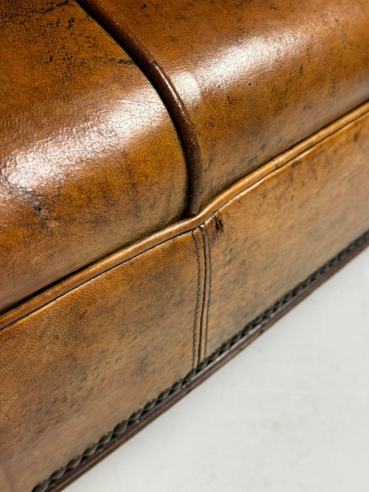 Schapenleren sofa klassiek leder, Tweepersoons, 75 tot 100 cm, Ophalen of Verzenden, A