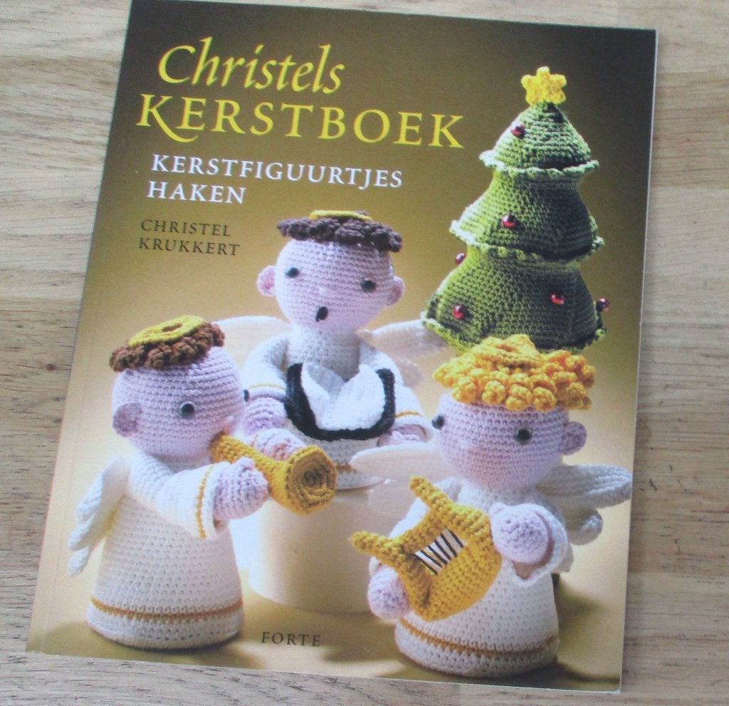 Haakboek Christels kerstboek kerstfiguurtjes haken z,g,a,n., Hobby en Vrije tijd, Ophalen of Verzenden, Zo goed als nieuw, Haken