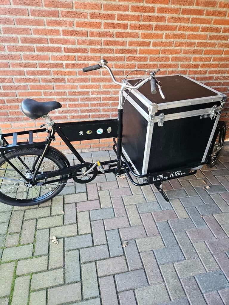 Bakfiets met grote zwarte bak, Fietsen en Brommers, Ophalen, Gebruikt, Goederen
