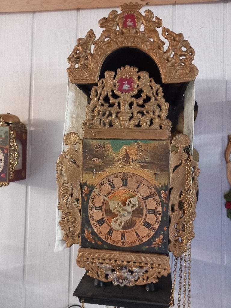 diverse oude friese stoel en staartklokken, Ophalen