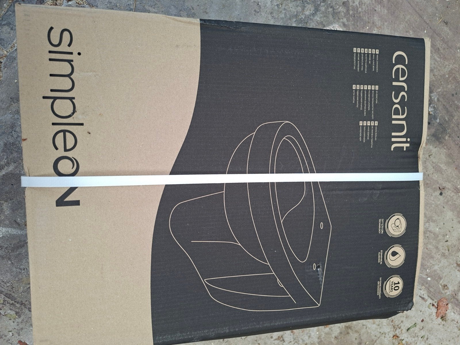 Te koop Nieuwe witte     Cersanit SimpleOn toiletpot in doos, Ophalen
