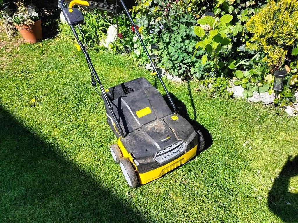 Verticuleermachine 2x gebruikt, Tuin en Terras, Ophalen, Gebruikt, Elektrisch