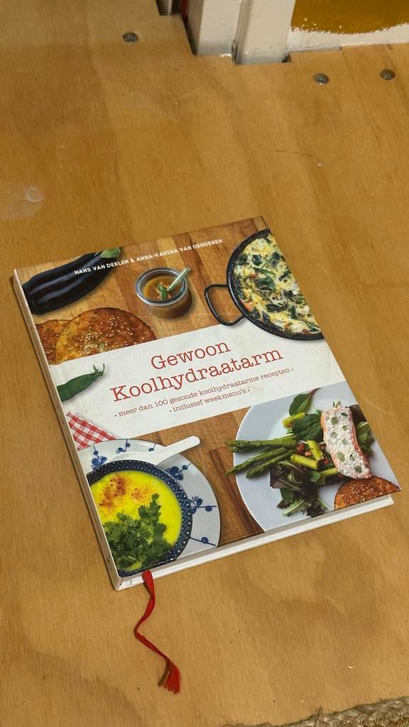 Gewoon Koolhydraatarm - Heerlijke recepten!, Boeken, Kookboeken, Zo goed als nieuw, Hoofdgerechten, Europa, Gezond koken, Ophalen of Verzenden