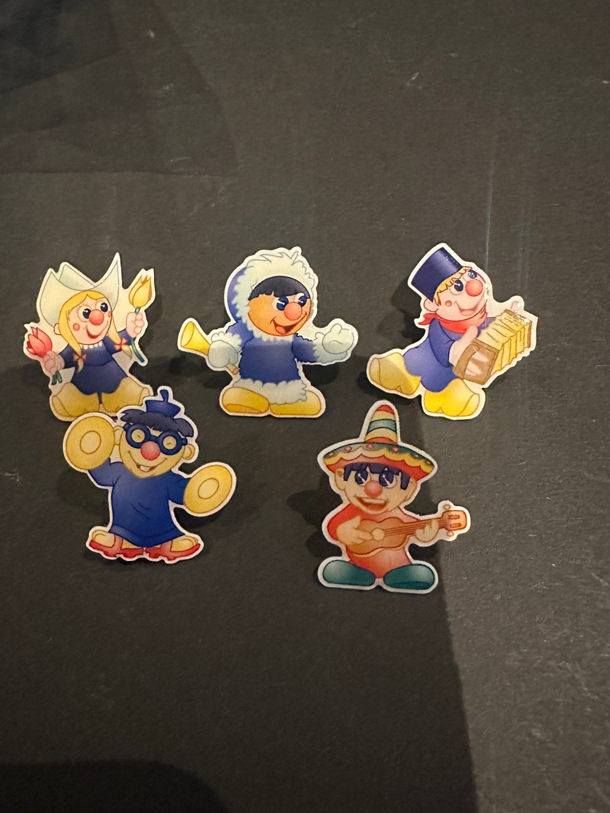 Efteling pins carnaval festival, Ophalen of Verzenden, Zo goed als nieuw, Button of Speldje