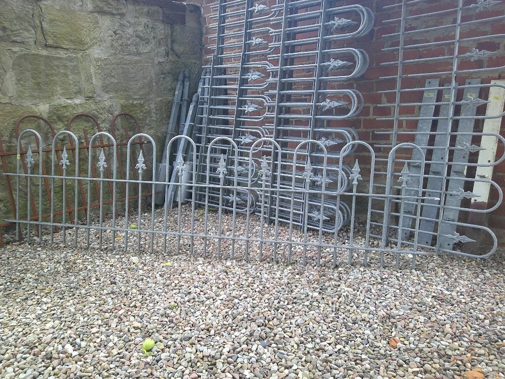 Compleet Hekwerk met Dubbel Inrijpoort  Totaal 27 meter, Ophalen, Met poort, Gebruikt, Spijlenhekwerk