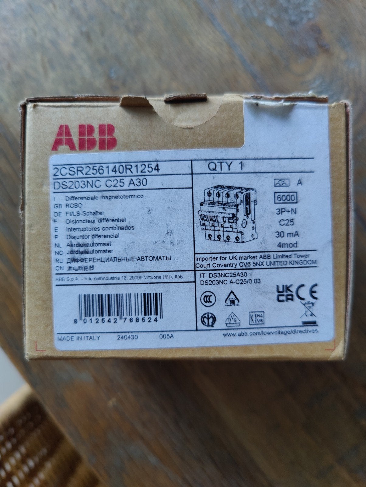 ABB Aardlekautomaat DS203NC C25 A30 - Nieuw in doos, Ophalen of Verzenden, Nieuw, ABB, Aardlekautomaat