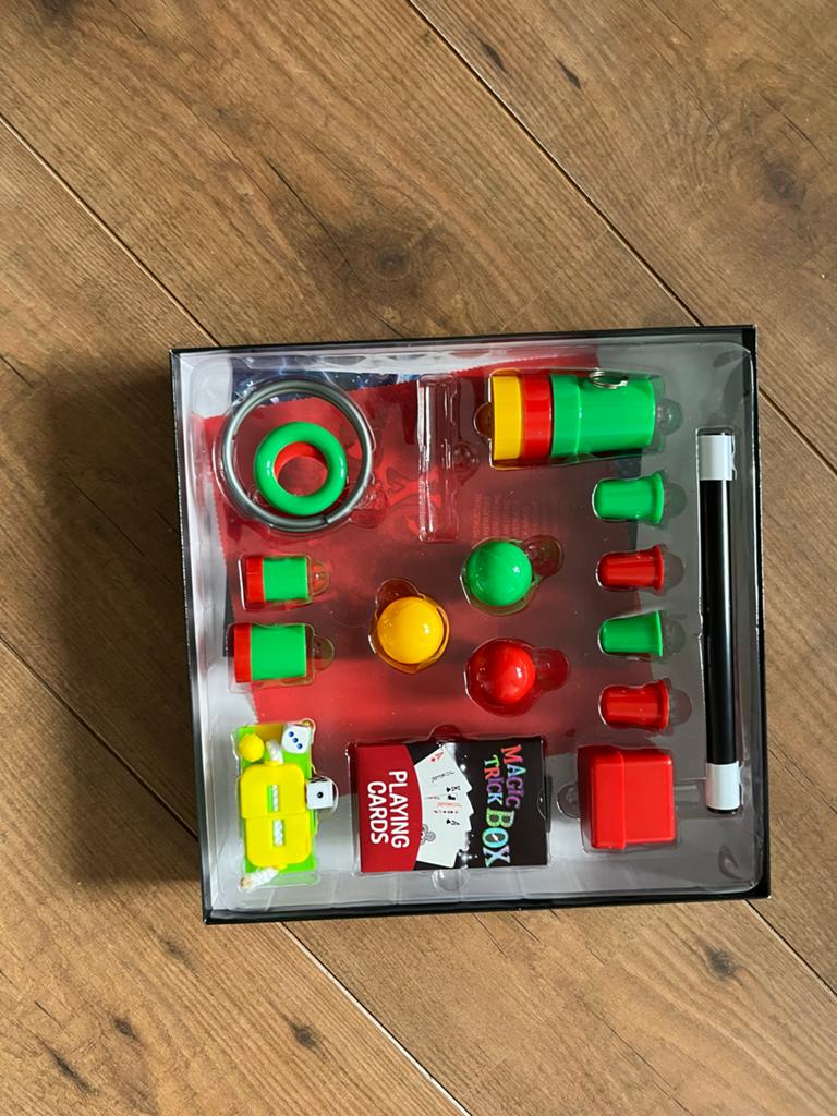 Magic Trick Box - Complete Goocheldoos voor Kinderen, Ophalen of Verzenden, Zo goed als nieuw, Overige typen