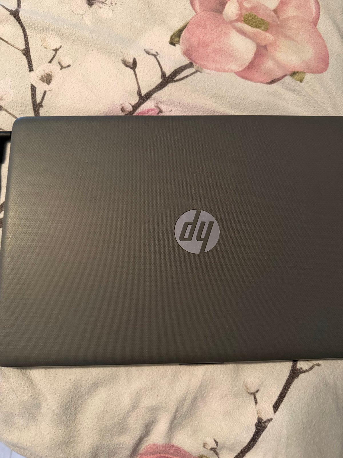 HP Laptop met AMD Ryzen 3 en Radeon Vega Graphics, Computers en Software, Windows Laptops, Ophalen, Gebruikt, Met videokaart, 2 tot 3 Ghz