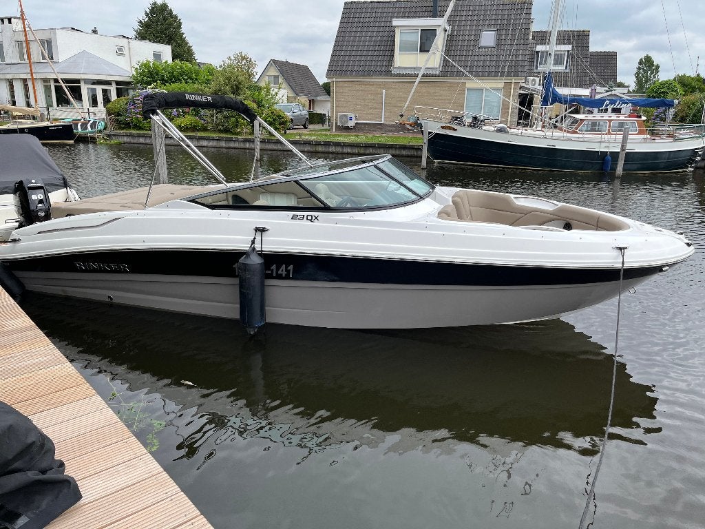 RINKER  23 QX, Binnenboordmotor, Ophalen of Verzenden, Zo goed als nieuw, 300 pk