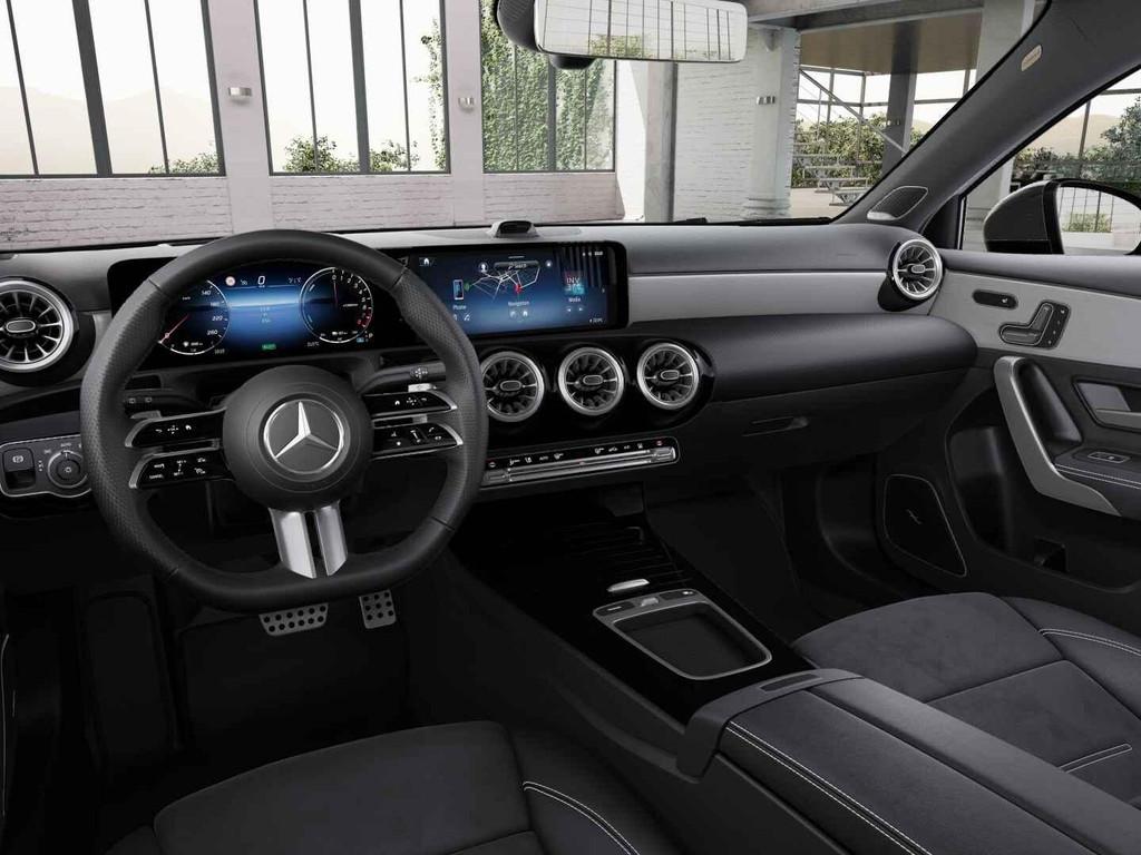 Mercedes-Benz A-Klasse Hatchback 250 e 140 Year Edition, Auto's, Mercedes-Benz, 4 cilinders, 163 pk, Plug-in hybride, Bedrijf