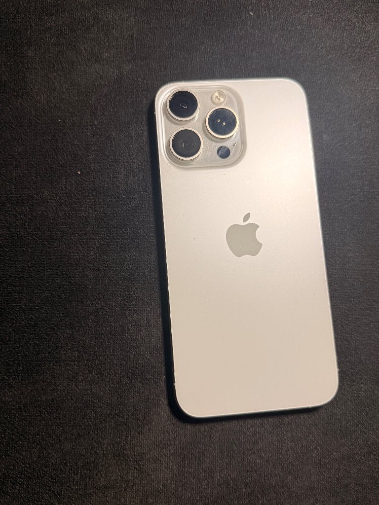 iPhone 15 Max pro ! €550, Telecommunicatie, Mobiele telefoons | Apple iPhone, 86 %, Wit, IPhone 15 Pro Max, Zo goed als nieuw