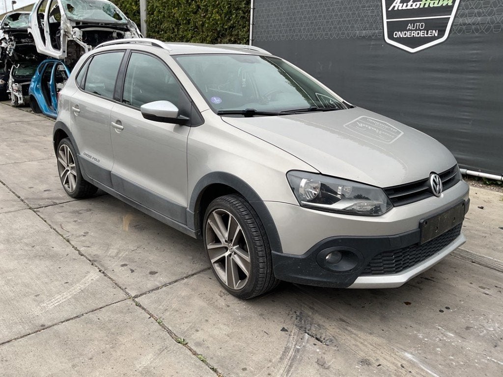 Bumper Voor Volkswagen Polo V (6R) 2011 6R0807221MGRU, Auto-onderdelen, Gebruikt, Volkswagen, Volkswagen AG, Kundenbetreuung@volkswagen.de