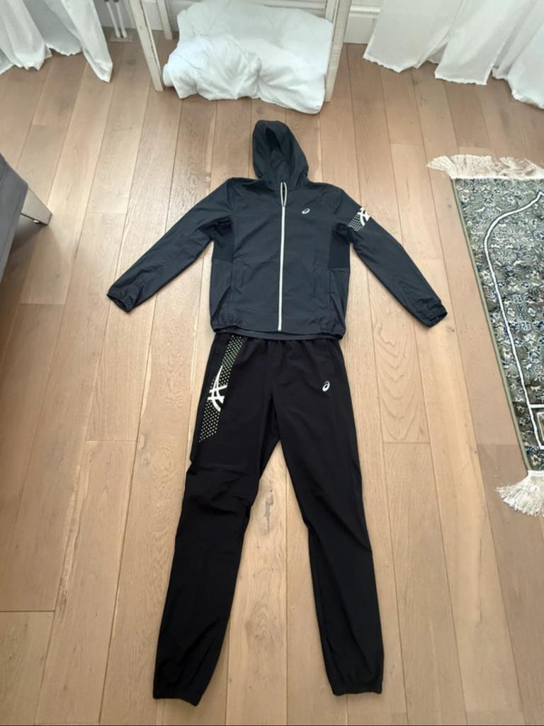 Asics windbreaker trainingspak, Kleding | Heren, Sportkleding, Zwart, Ophalen of Verzenden, Zo goed als nieuw, Voetbal