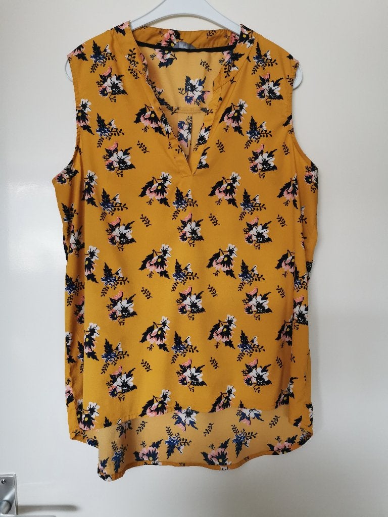 136.. Zgan okergeel tuniek maat 46, Ophalen of Verzenden, Zo goed als nieuw, Geel, Blouse of Tuniek