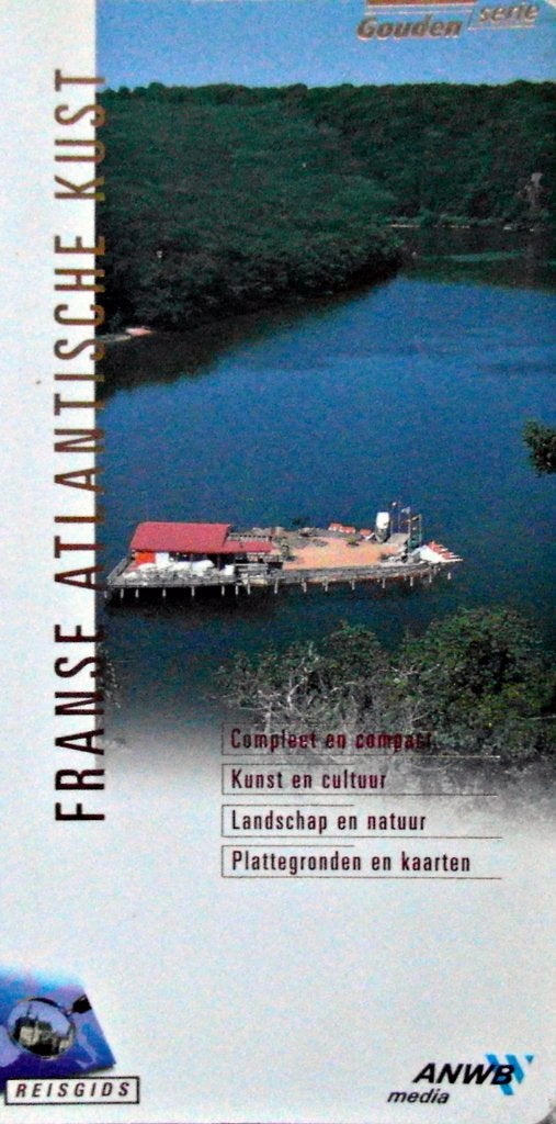FRANSE ATLANTISCHE KUST - ANWB Gouden Serie , Europa, Ophalen of Verzenden, Zo goed als nieuw, Reisgids of -boek