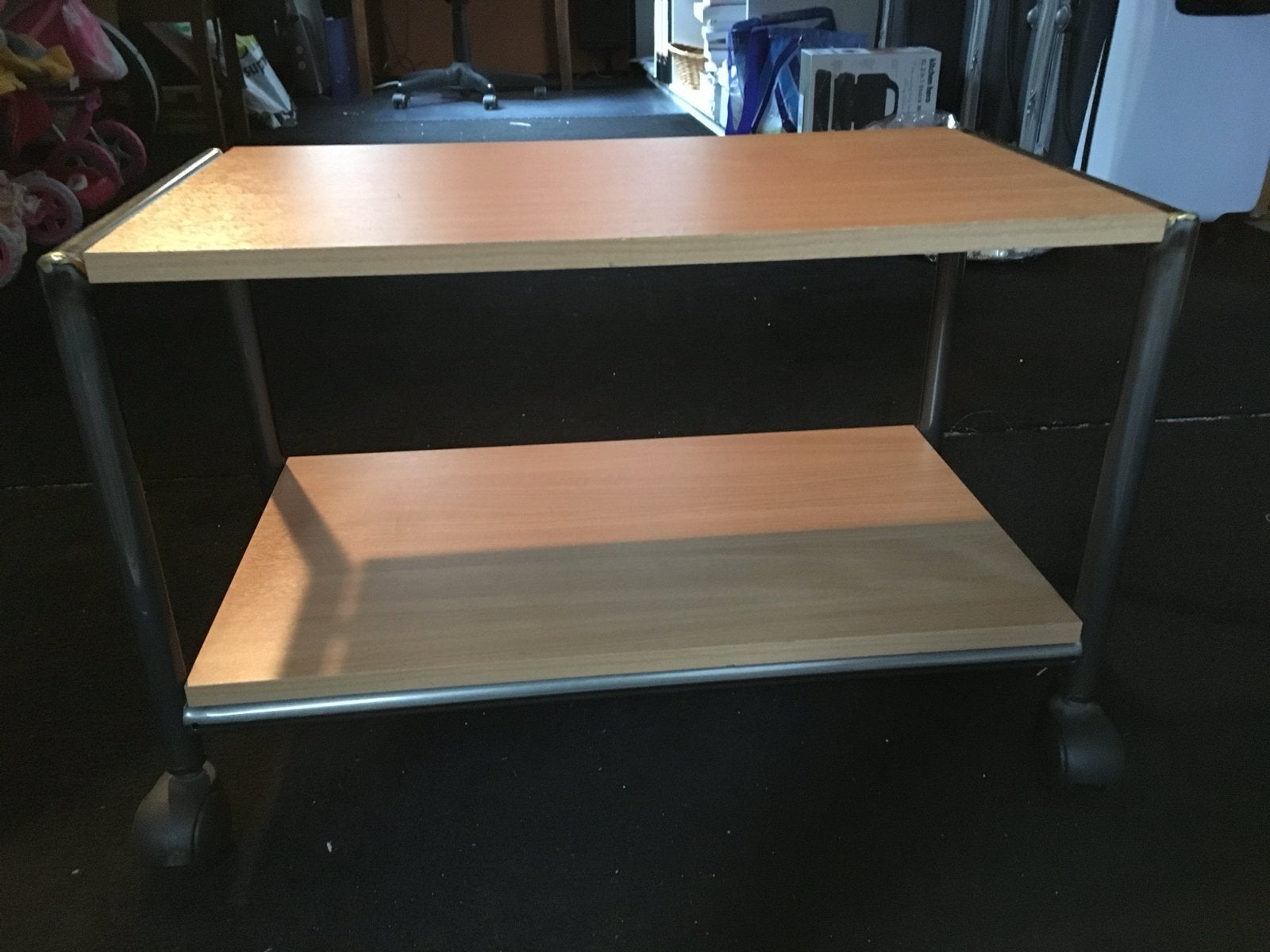 Bijzettafel op wielen - 65x35x41 cm, Minder dan 45 cm, Gebruikt, Rechthoekig, Hout