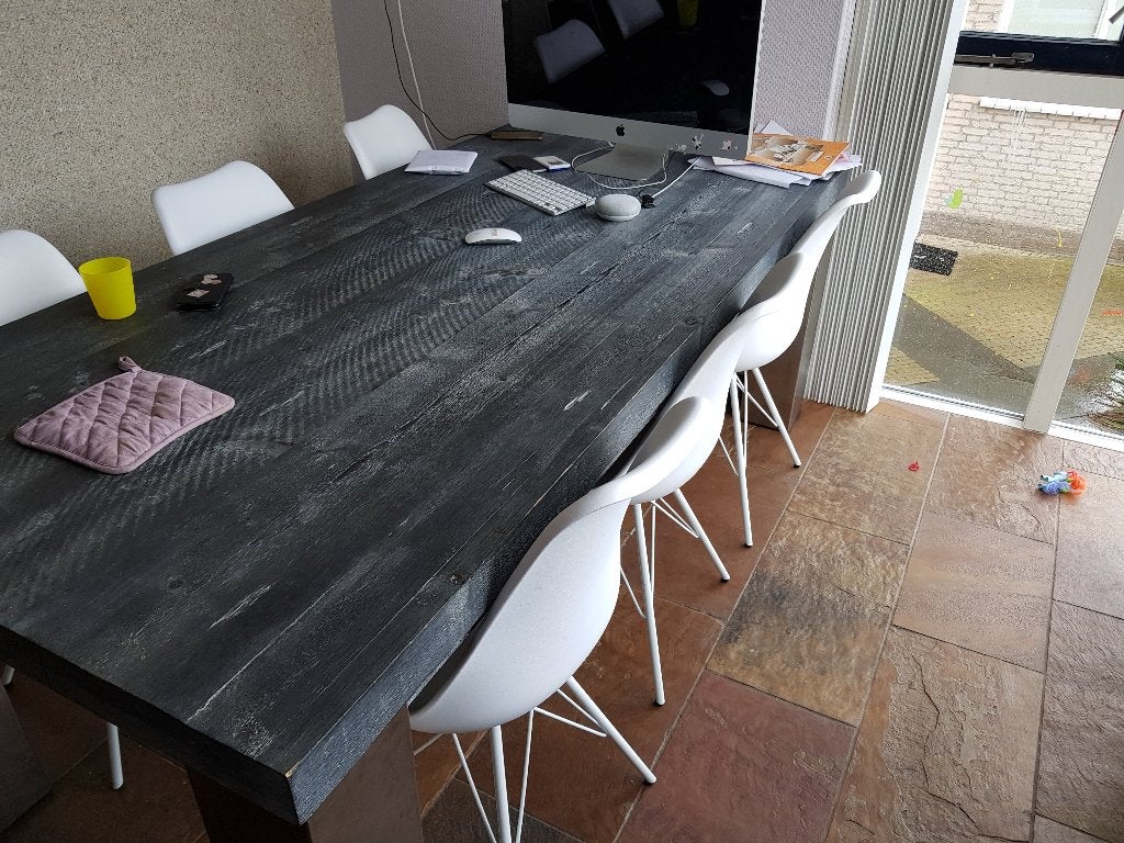 Eettafel met houtlook (210 x 70 cm), Stoer houten en stevige blokpoten, 200 cm of meer, 50 tot 100 cm, Zo goed als nieuw