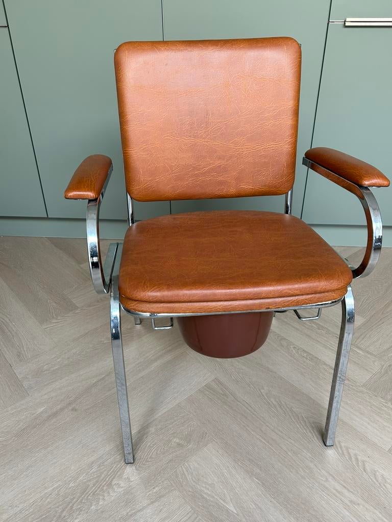 Po stoel, Huis en Inrichting, Stoelen, Ophalen, Zo goed als nieuw, Eén