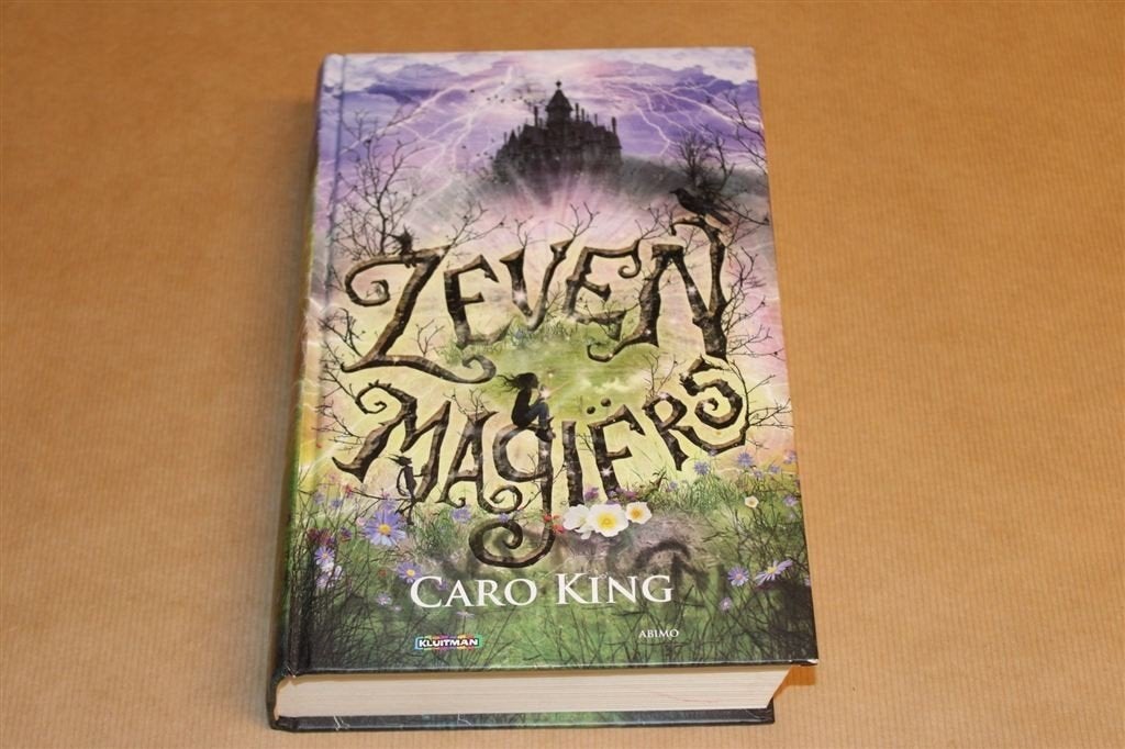 7 Magiërs — Caro King — Zoektocht Naar Broertje, Ophalen of Verzenden, Gelezen