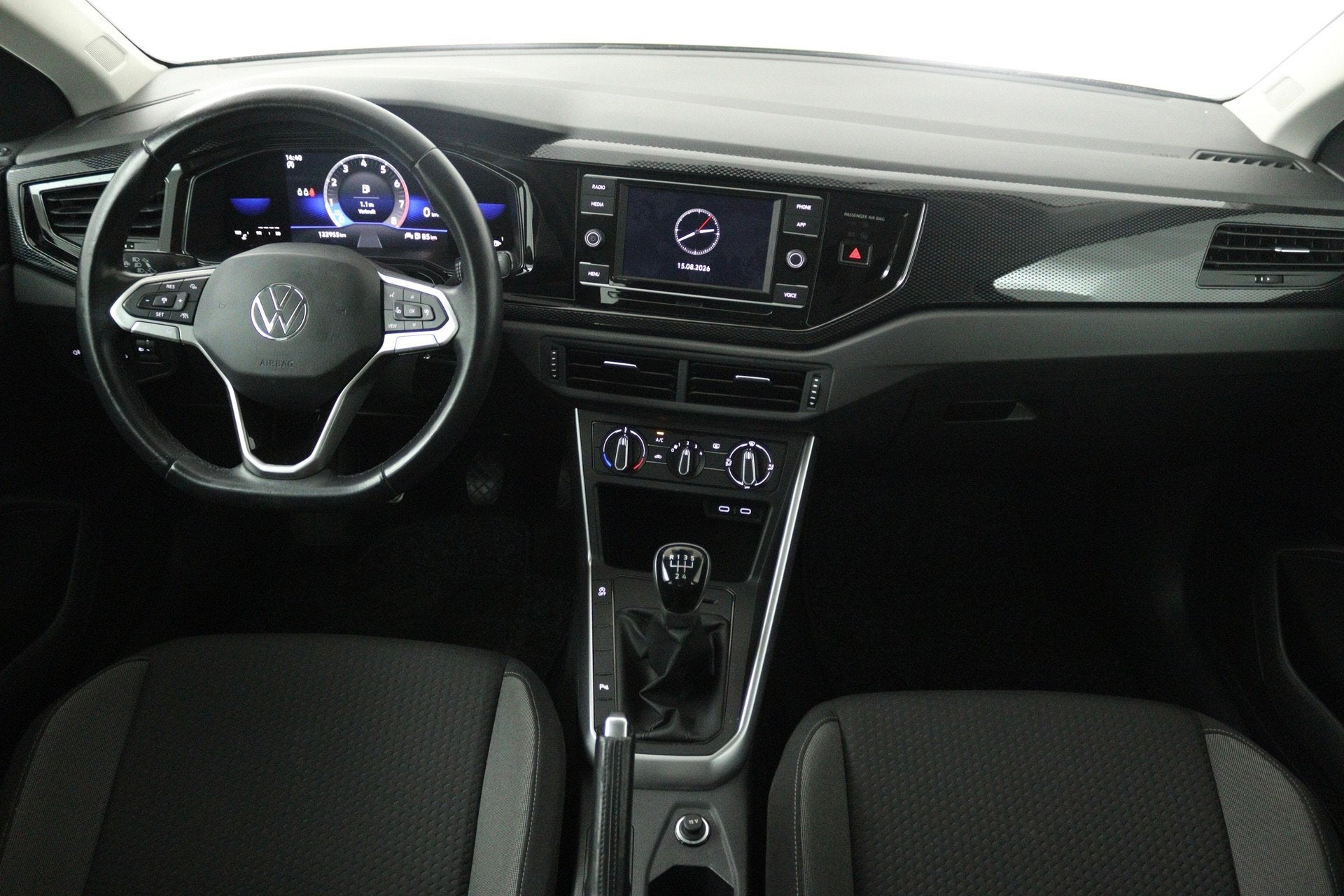 Volkswagen Polo 1.0 TSI Life (CARPLAY, PARKEERSENSOREN, CRUI, Voorwielaandrijving, Stof, Gebruikt, 580 kg