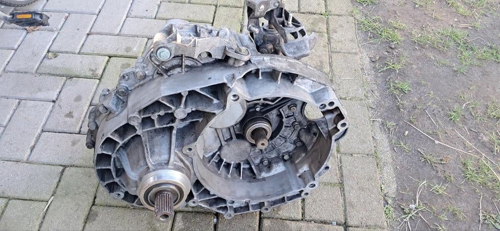 T5 transporter 2500dti versnellingsbak axe, Auto-onderdelen, Transmissie en Toebehoren, Ophalen of Verzenden