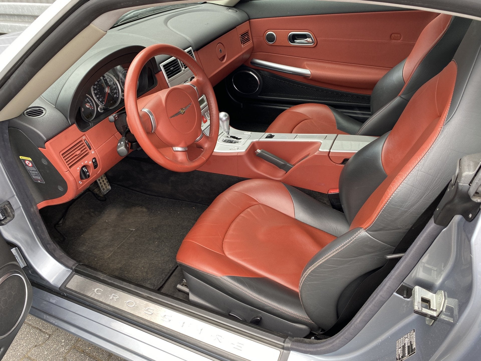 Chrysler Crossfire 3.2 V6 135Dkm.NAP, Leer Complete historie, Auto's, Chrysler, Automaat, Gebruikt, Blauw, 2 stoelen