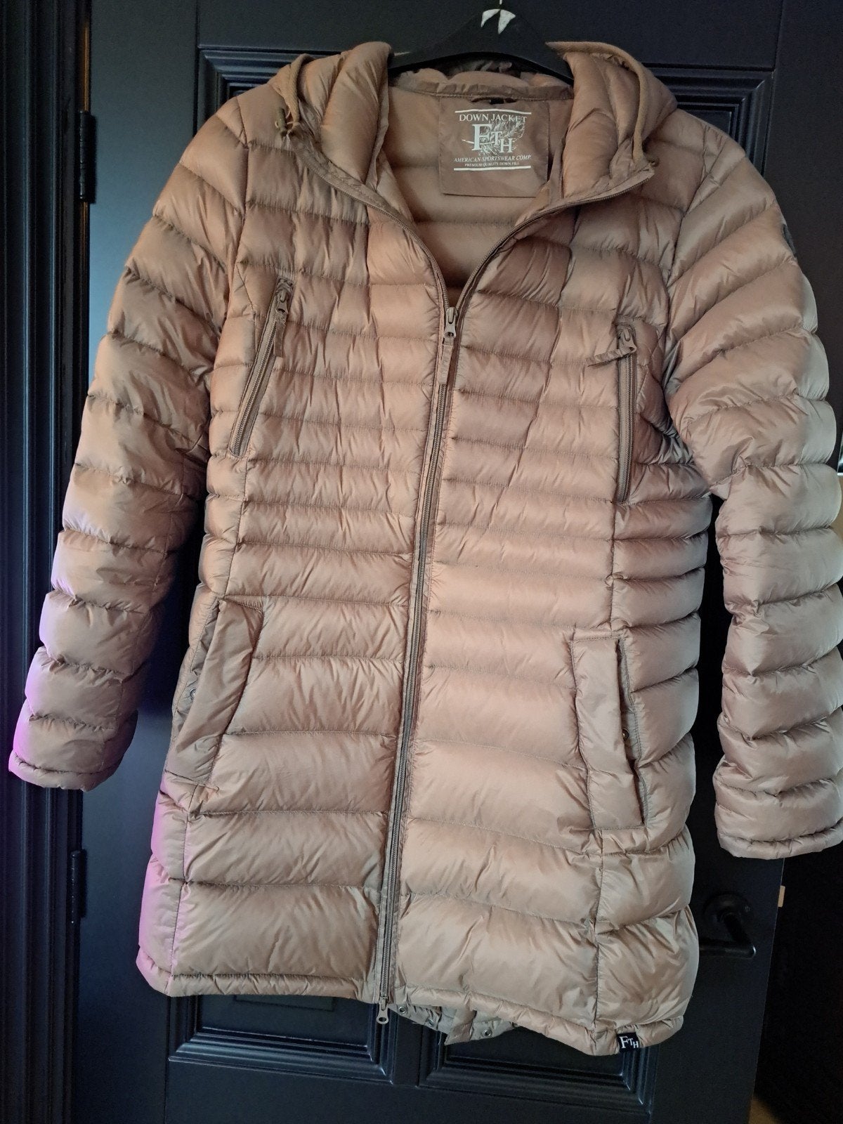 DAMES JAS MAAT 40 MET CAPUCHON BEIGE ZGAN, Ophalen of Verzenden, Zo goed als nieuw, Maat 38/40 (M), Beige