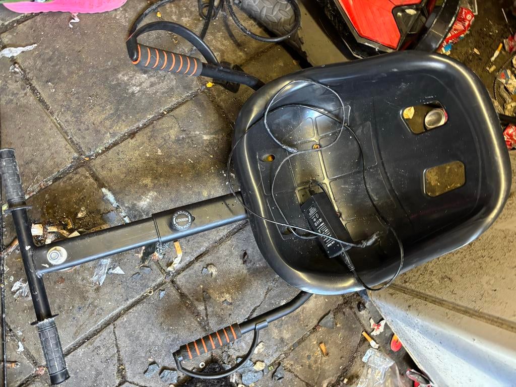 Hoverboard met stoeltje, Ophalen of Verzenden, Gebruikt, Overige typen