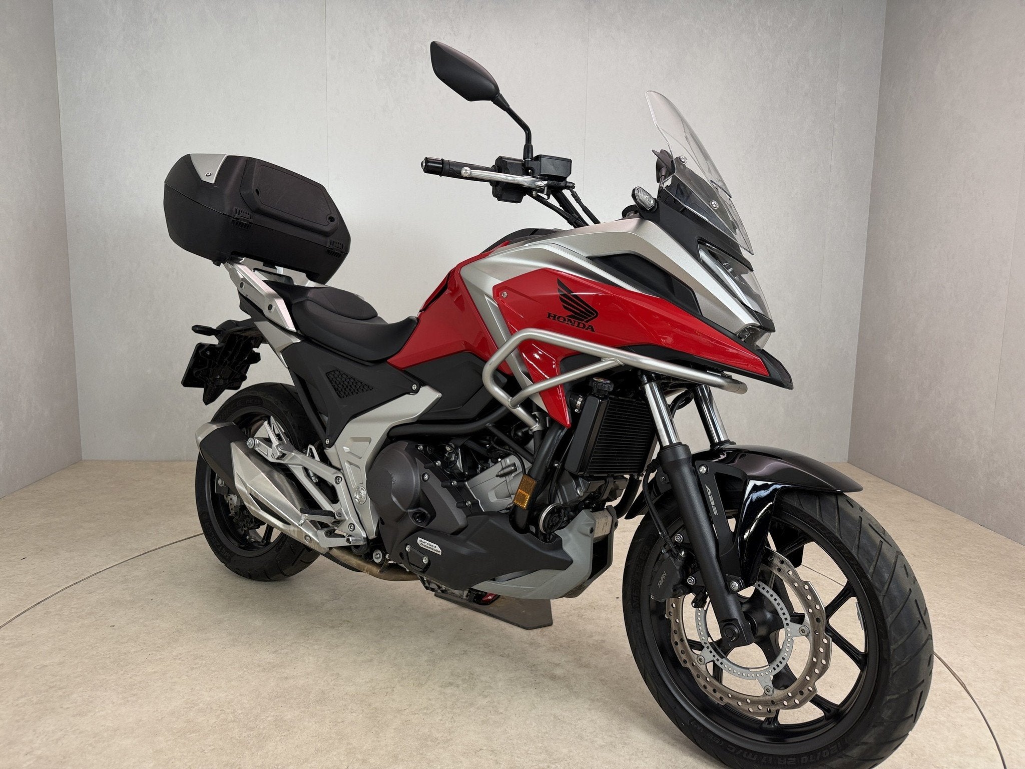 Honda NC 750 X DCT (bj 2021), Cco@honda-eu.com, Stroombaan 4
1181 VX  Amstelveen, Honda Motor Europe Ltd, Bedrijf