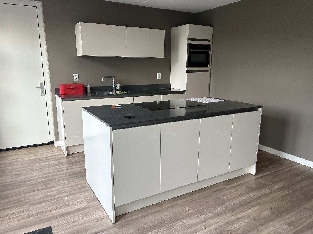DB Ardi keuken (2018), Ophalen, Wit, Graniet of Steen, Dubbelwandige keuken
